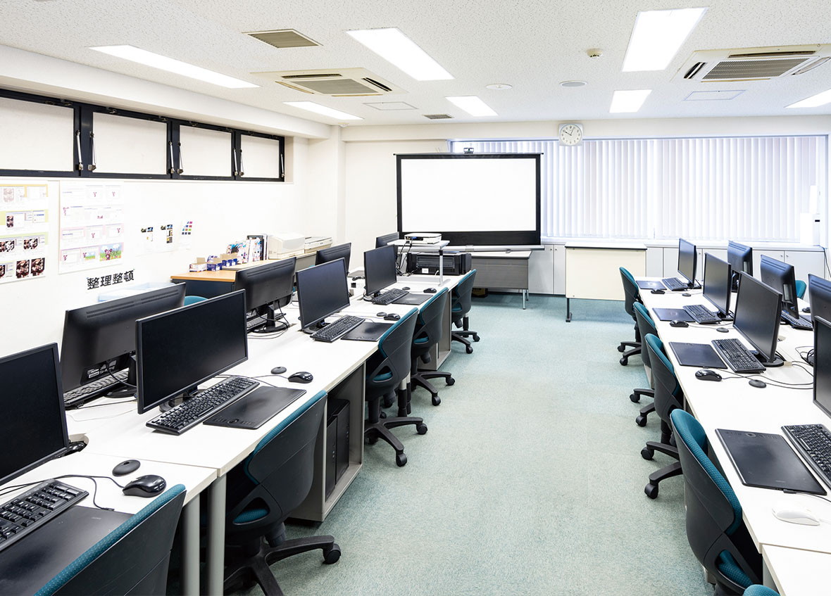 デジタル実習室（学生会館）